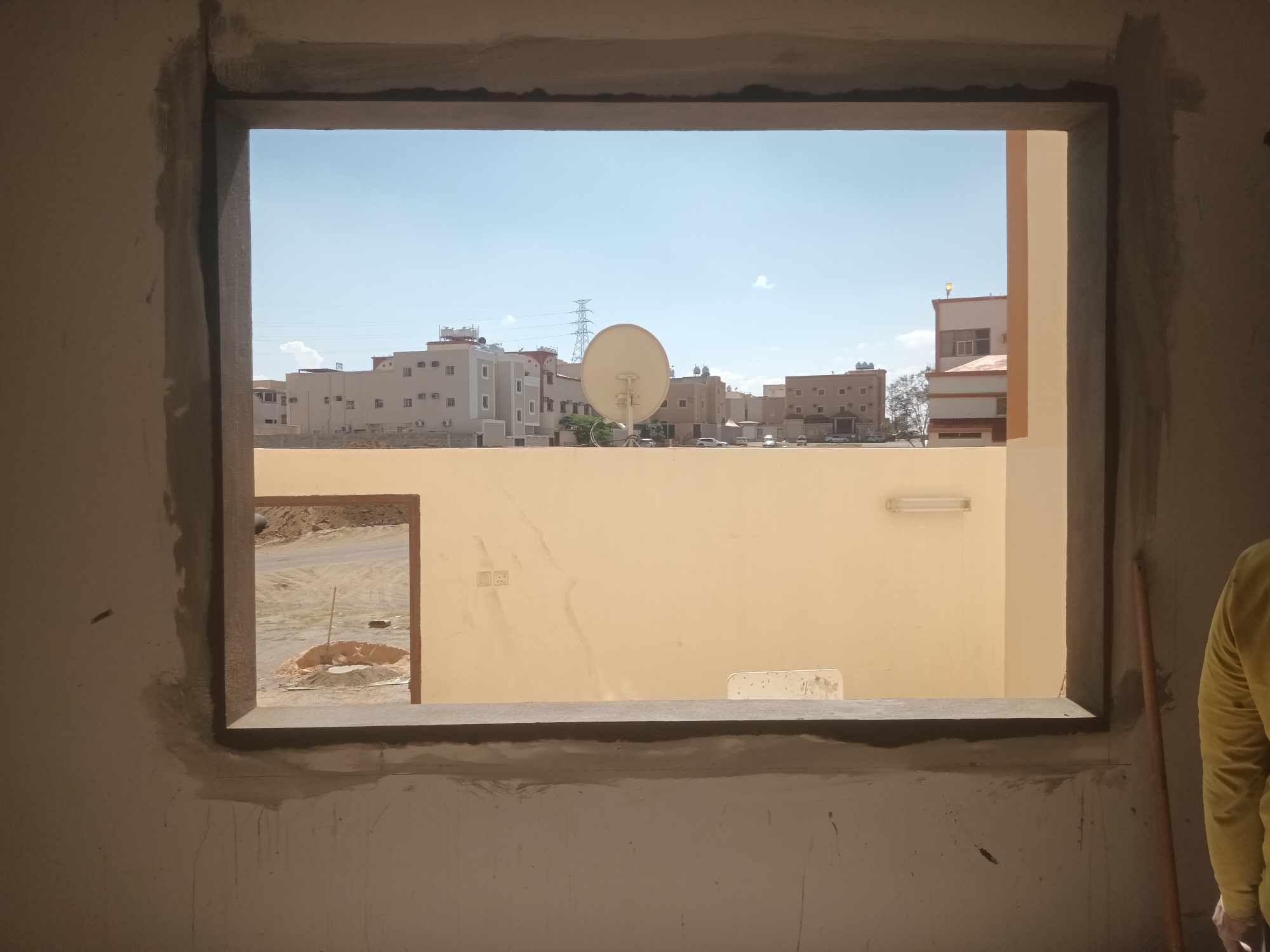 تكسير بجميع انواعه جدران وارضيات
