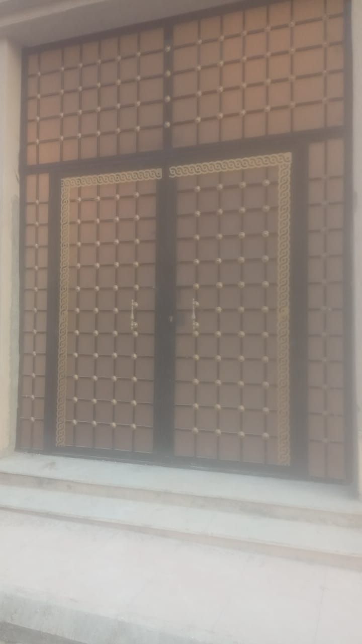 معلم حديد بوابات
