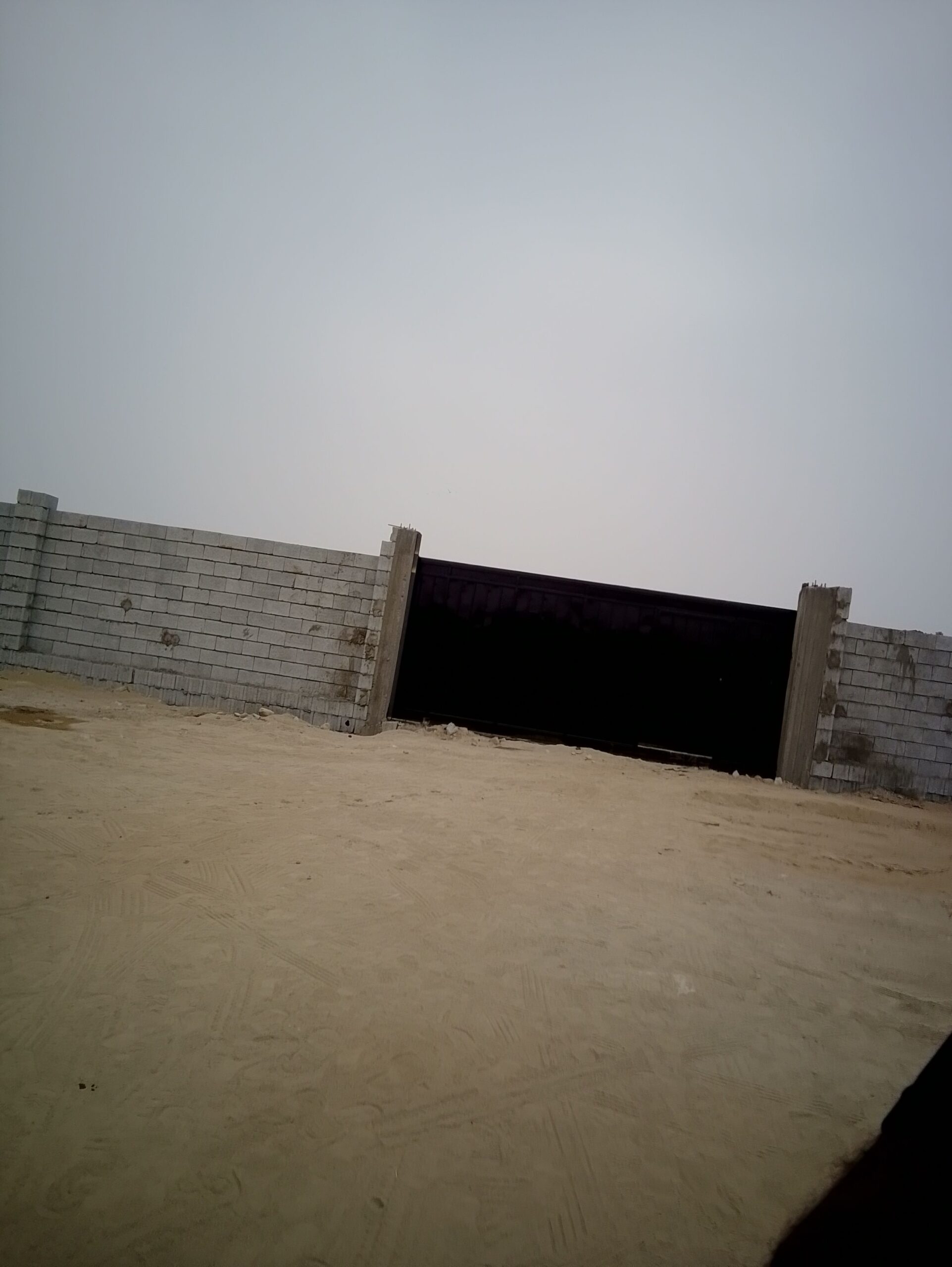 معلم حديد بوابات