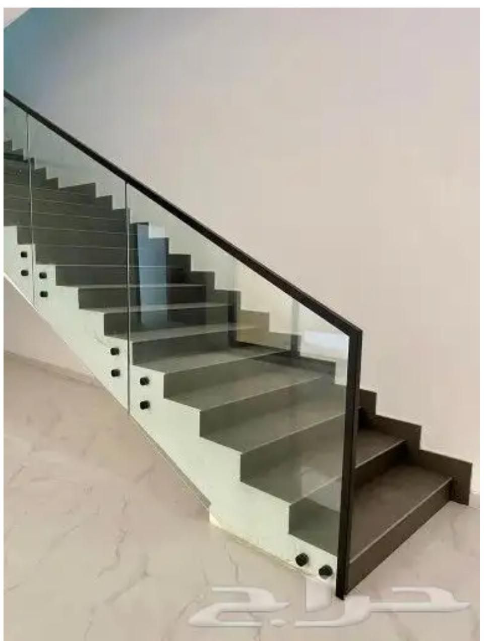 جميع اعمال الزجاج سكريت والالمينوم